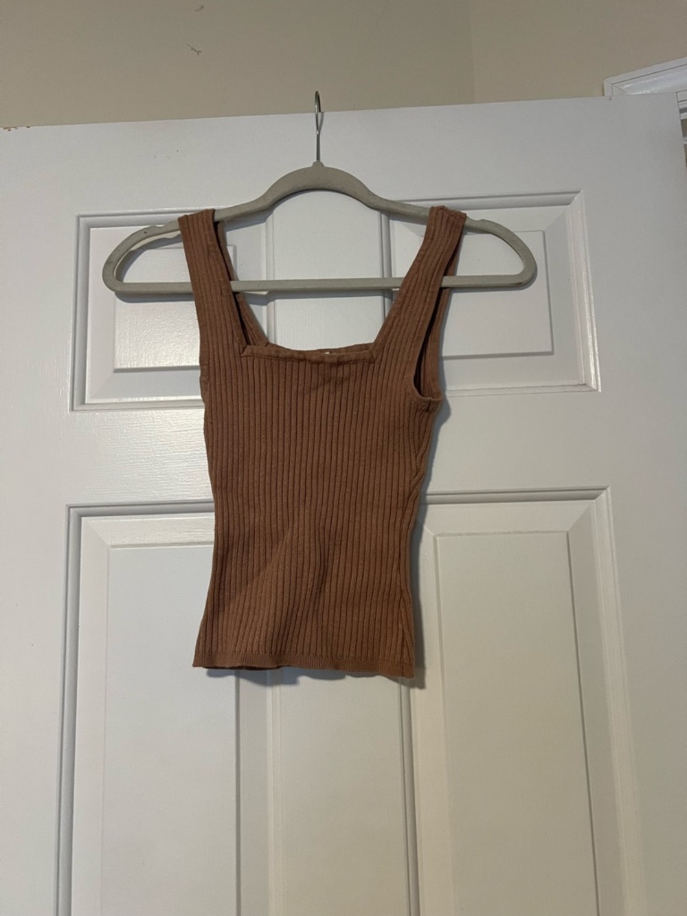 Avec Les Filles Ribbed Square-Neck Tank Top - Tan Brown